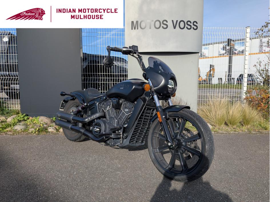 INDIAN SCOUT ROGUE 1200 1ERE MAIN