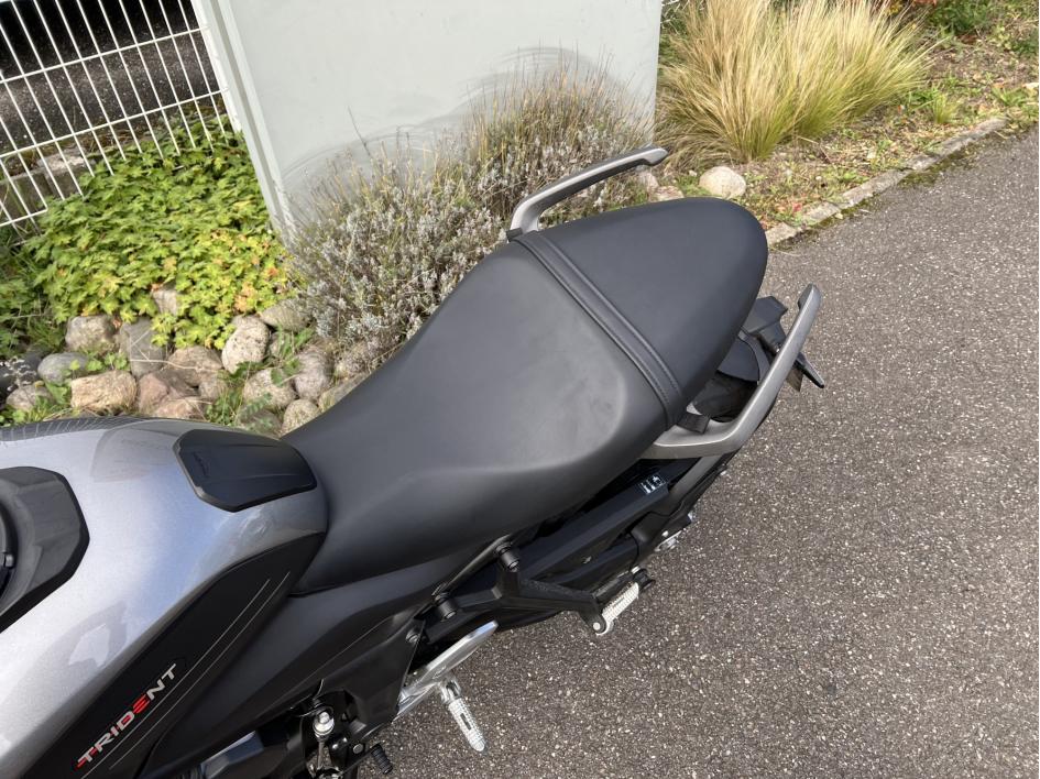 TRIUMPH TRIDENT 660 A2
