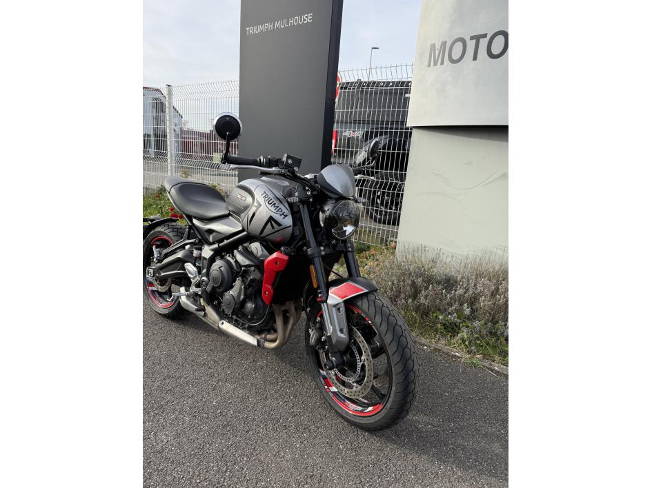 TRIUMPH TRIDENT 660