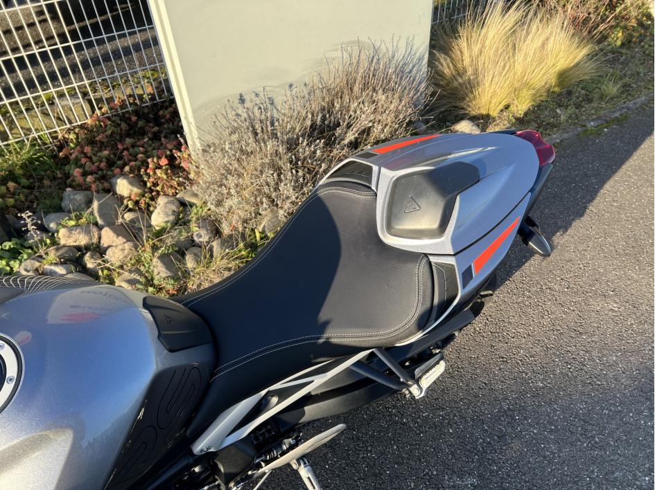 TRIUMPH STREET TRIPLE 765 RS